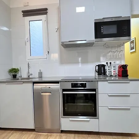 Apartament New Camp Nou Apartment/diret Airport,beautiful *